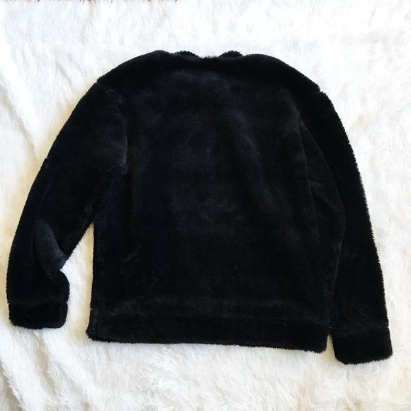 H&M Black Fuzzy Crewneck Sweater - Picture 2 of 4